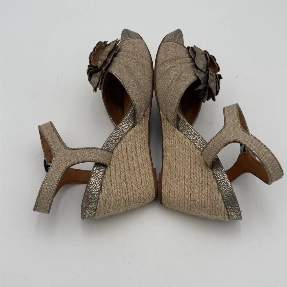 Vintage Elegant Metallic Wedge Sandals leather canvas 7.5 boho casual office Y2K